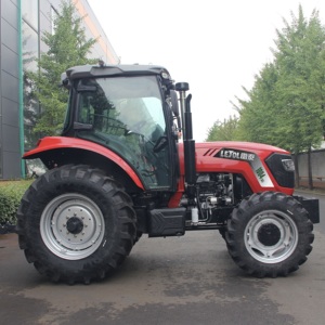 130HP 4WD拖拉机高级作物营养系统遥测兼容自动小麦收获附件液压系统