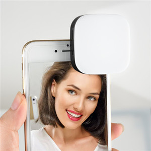 GODOX LEDM32ไฟวิดีโอ LED ขนาดเล็ก: เป็นมิตรกับเซลฟี่พร้อมแบตเตอรี่ลิเธียมในตัวปรับได้สำหรับการถ่ายภาพและสมาร์ทโฟน