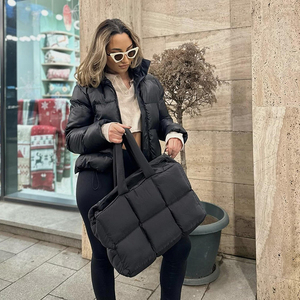 <strong>Wholesale</strong> Factory Custom Logo Large Quilted Puffy <strong>Handbag</strong> Lightweight Puffy Travel Fluffy Puffer Tote Bag For Women - Product Image 6