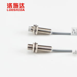 DC waterproof low current Multiple easy installation 3-4mm distances measurement M12 <strong>Analog</strong> proximity <strong>sensor</strong> - Product Image 3
