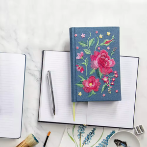 Cuaderno de cubierta de lino floral impreso línea diario cristiano tela diseño personalizado - Product Image 5