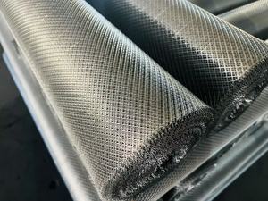 Yüksek kaliteli endüstriyel genişletilmiş Metal genişletilmiş ağ koruyucu Net dokuma gümüş düz örgü örgü için kullanılan çit ağı - Product Image 2