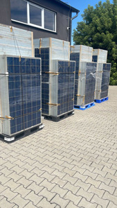 金科二手太阳能电池板中国50% 价格下降半电池250W 280W 300W 550W Ja Longi Mono中国