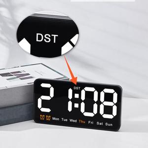 Hochwertiges großes display led digitale Wanduhr Helligkeit einstellbar sprachgesteuertes display Temperatur Schreibtisch Wecker