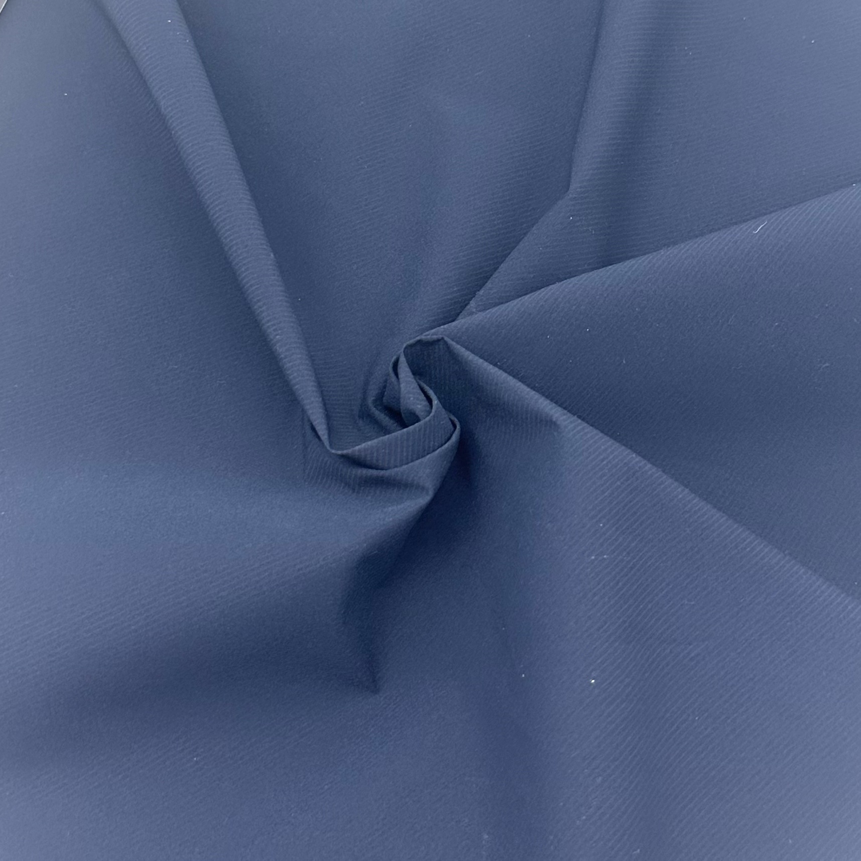 Bleu foncé
