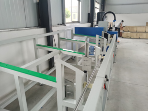 HOGI otomatik yükleme kare yuvarlak 3d CNC metal boru lazer kesme makinesi