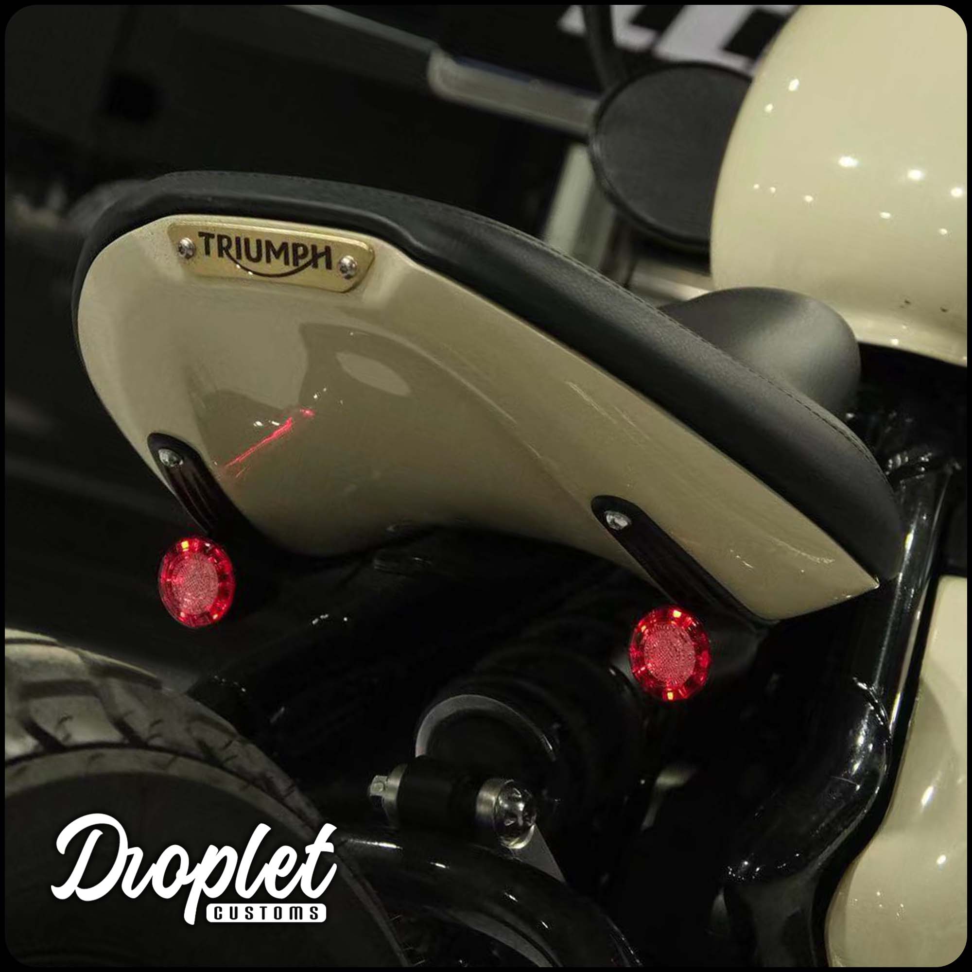 Lámpara trasera con amortiguador - Grupo de línea recta