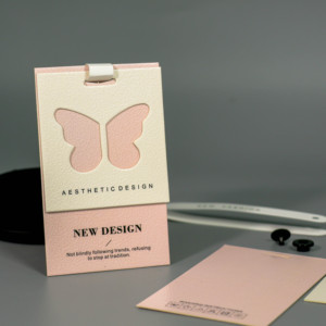 Luxury <strong>Custom</strong> <strong>Print</strong> Paper Hang <strong>Tag</strong> for Clothes Wholesale Foil Garment Hangtags Label With <strong>String</strong> - Product Image 1