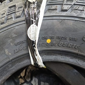 מכביש דפוס צמיג 255/85R16 255/85R16 כל שטח וכל כביש מצב צמיג מלא דגם עם פלדת טבעת