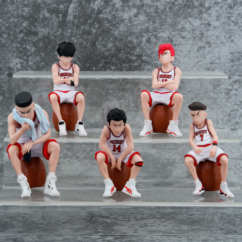 Slam Dunk in a wooden barrel white suit