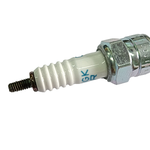 Evrensel ateşleme parçaları motor 6899 CPR6EA-9 YAMAHA HONDA SUZUKI CF MOTO için motosiklet buji - Product Image 4