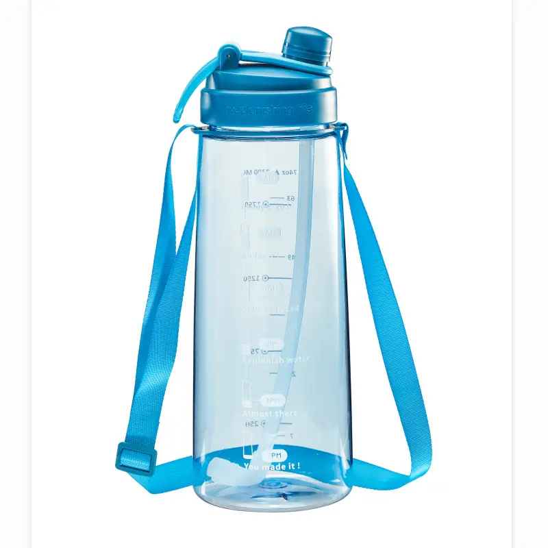 74oz الرياضة زجاجة مياه بلاستيكية دلو كوب طن من برميل كوب الفضاء اللياقة البدنية في الهواء الطلق الرياضة مع حزام القش