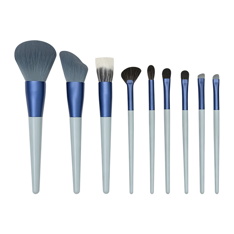 Ensemble de pinceaux de maquillage bleus