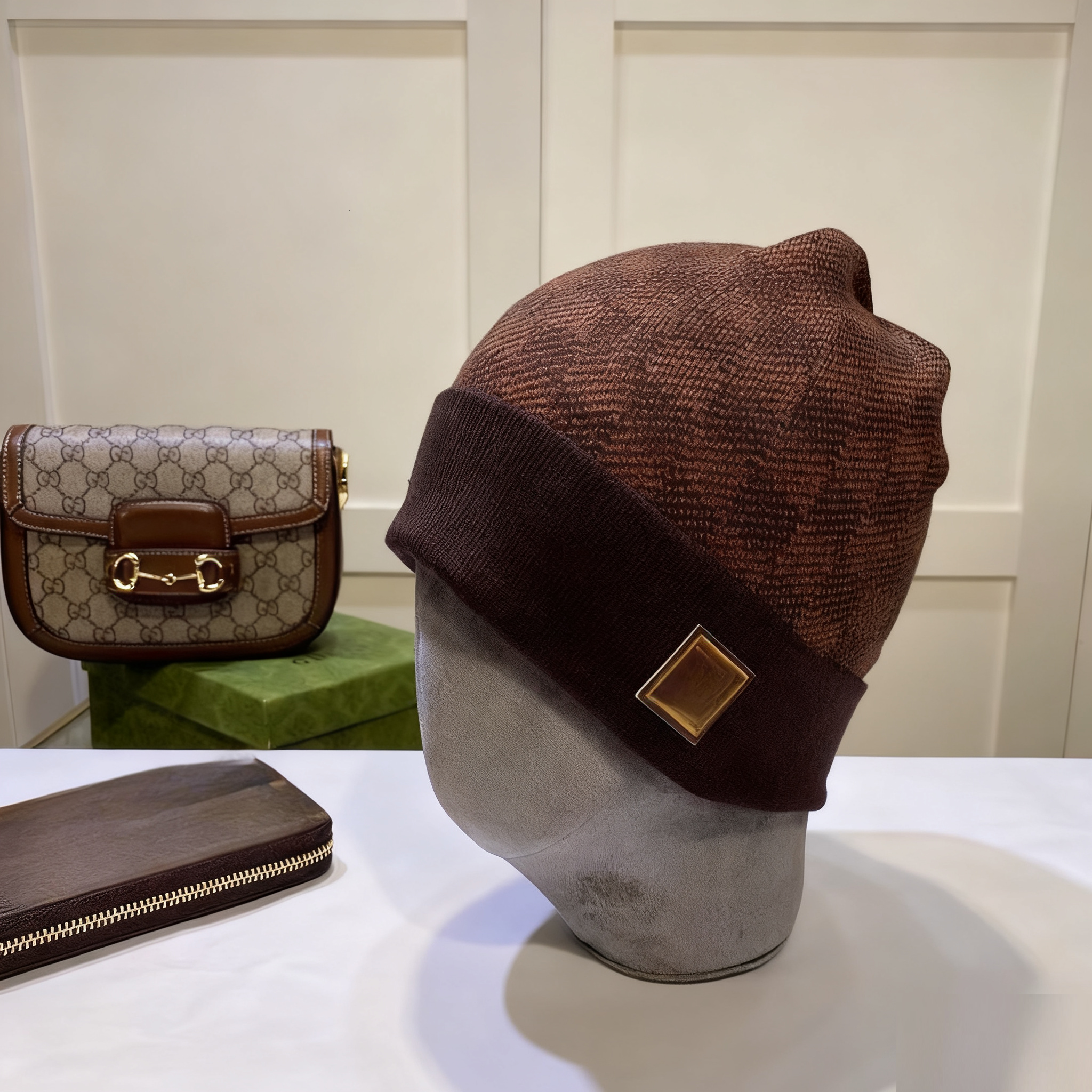 MARRON