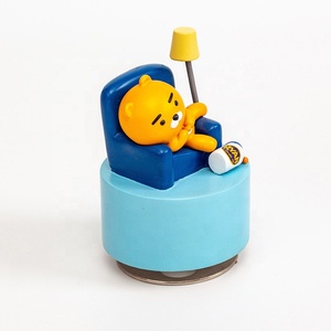 Özel kore reçine Anime ayı heykelcik heykeli el-boyalı müzik makinesi kutusu ile dönen müzik üsleri l müzik kutusu hediyeler için - Product Image 6