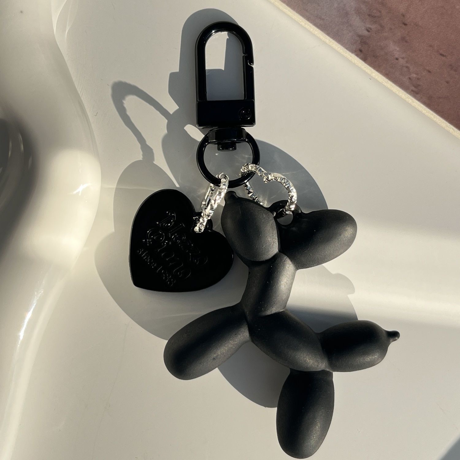Cachorro negro mate + corazón negro/hebilla de puerta - sin embalaje