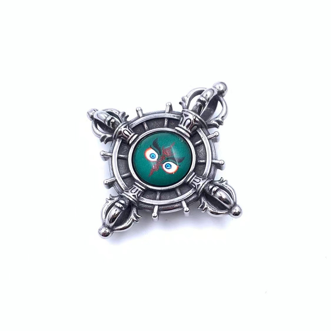 05 Pendentif avec chaîne de 60CM de long