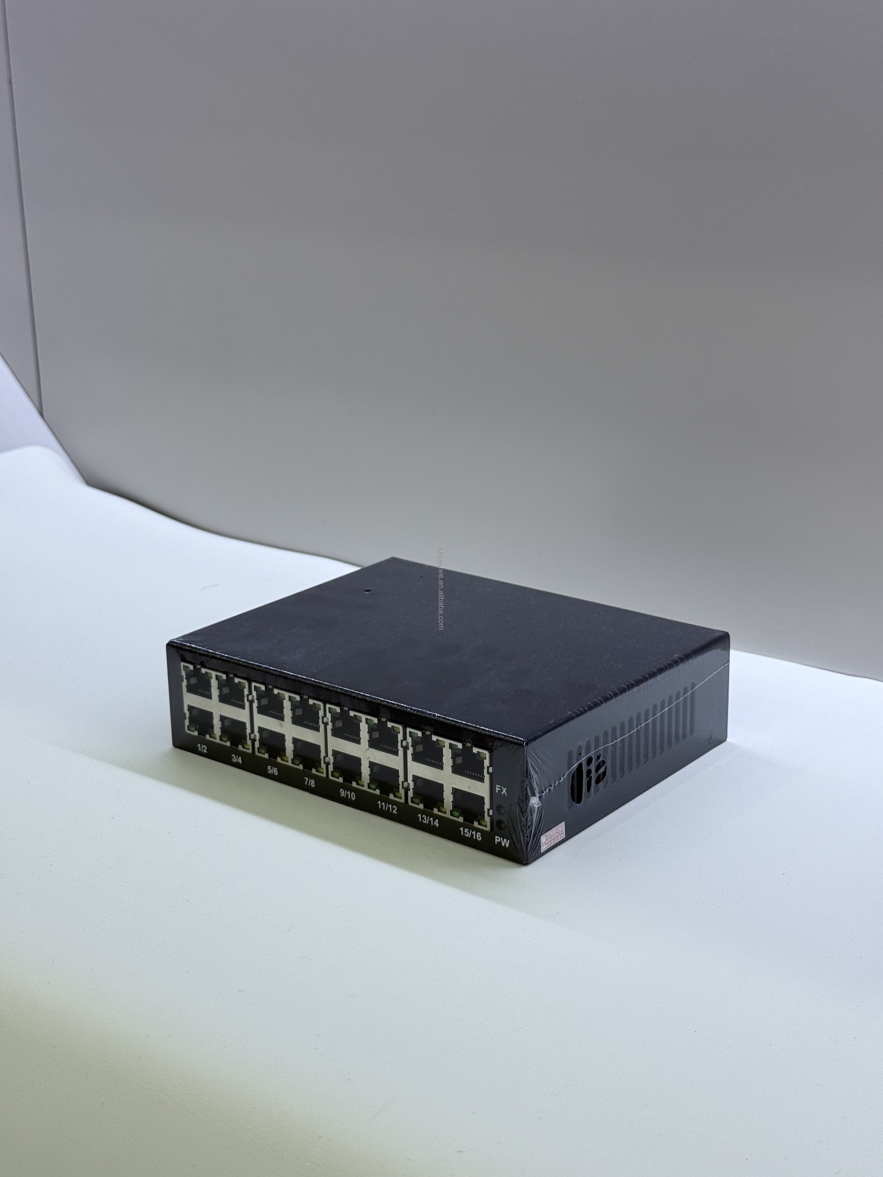 10/100/1000Mbps 16port Switch