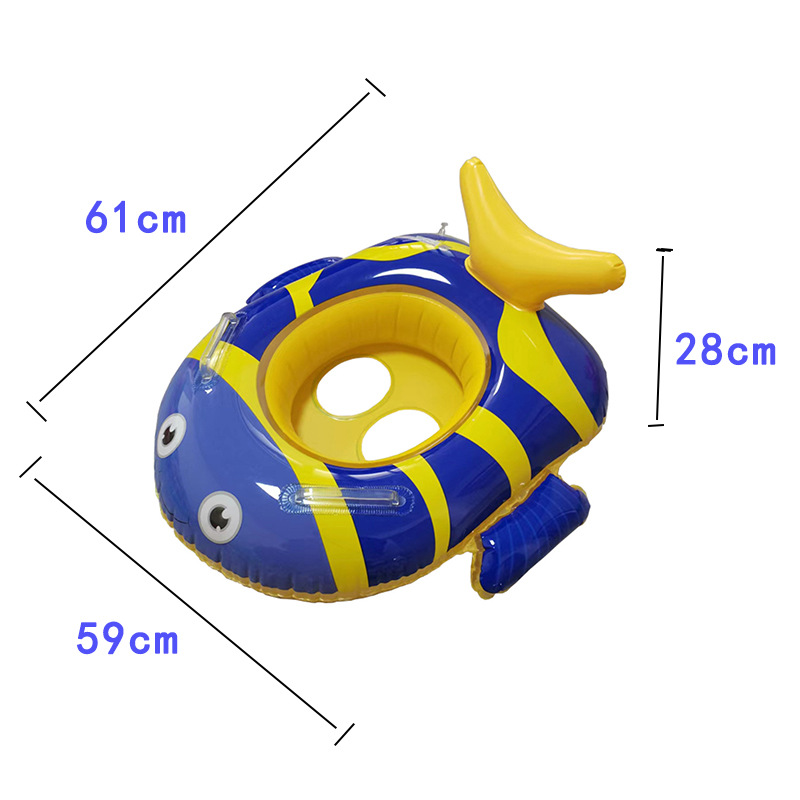 Bateau de pêche bleu foncé