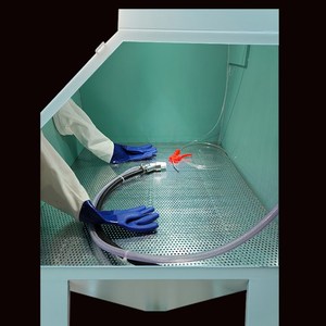 Basınçlı kum kumlama makinesi/Mini kumlama kabini kumlama makinesi pas sökücü kum kumlama makinesi - Product Image 6