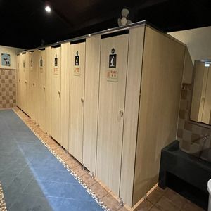Compact Board Toilet Cubicles <strong>WC</strong> <strong>Partitions</strong> System Commercial Restroom Stall <strong>Partition</strong> - Product Image 2