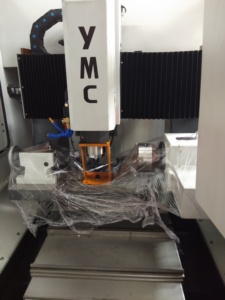 Maxtors 价格实惠的小尺寸爱好垂直 VMC 数控磨机中心与 ATC 和 4 轴 5 轴可选 YMC-5040 - Product Image 3