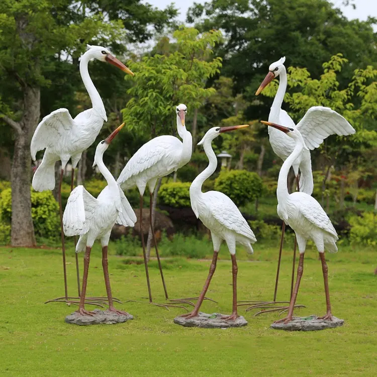 Sculpture d'oiseau grandeur nature personnalisée en gros d'usine Statues de cygne grue blanche en résine de fibre de verre