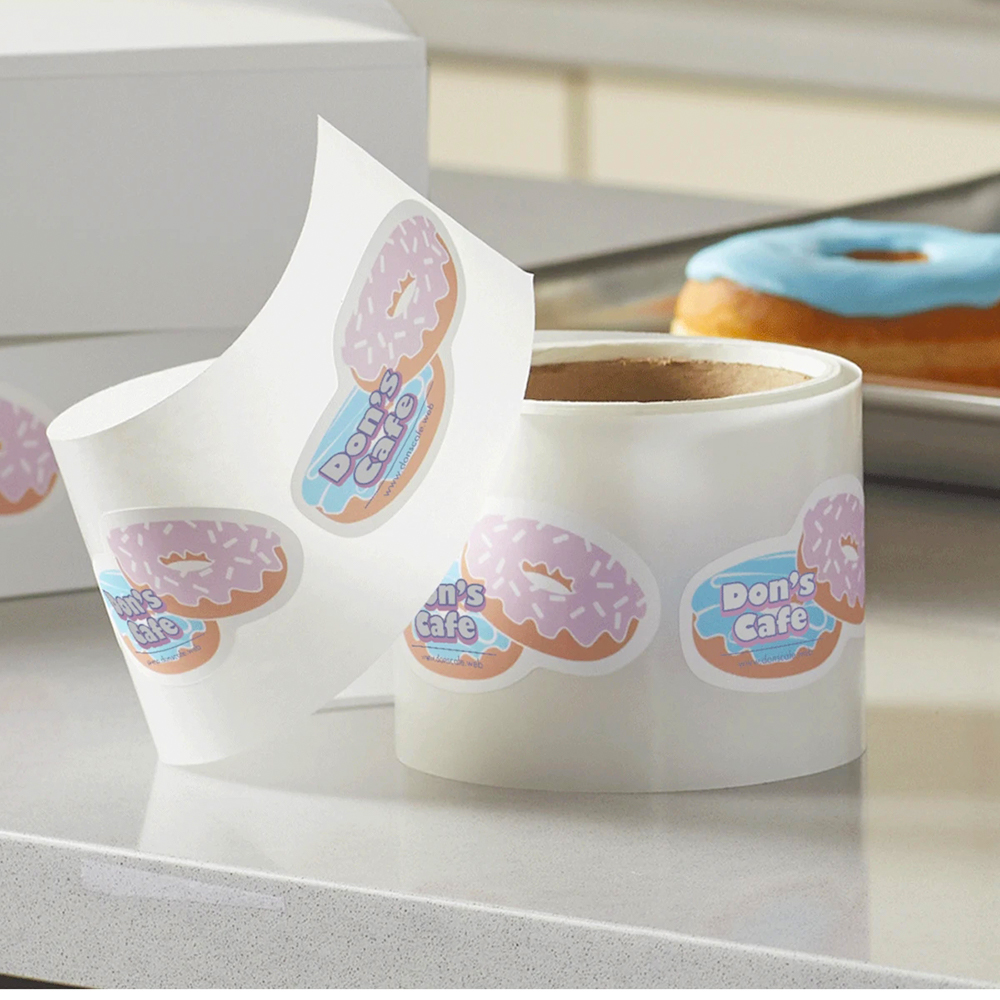 Die cut sticker roll