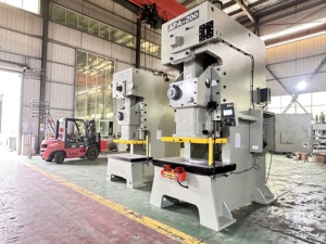 APA-80气动冲床车间冲床动力压力机高精度、高效率、节能
