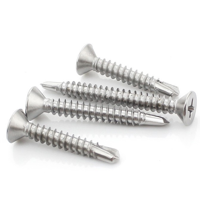 24 tornillos por paquete