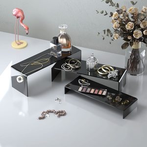 Soporte de exhibición acrílico moderno y respetuoso con el medio ambiente, estante de escaleras transparente personalizado para comida, cajas de exhibición de regalo - Product Image 4