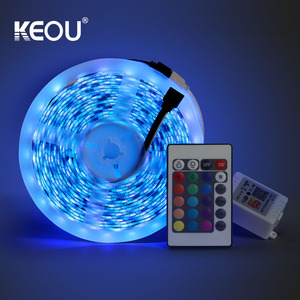 แถบไฟ LED สำหรับบ้านอัจฉริยะหลากสีพร้อมรีโมทควบคุมความยาว5ม./10ม. ตกแต่งด้วยอุณหภูมิสี3000K ได้รับการรับรองจาก EMC ROHS - Product Image 2