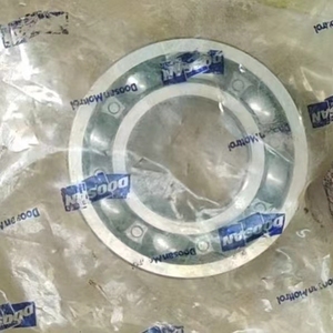 Develon Hyundai bobcat <span class=keywords><strong>doosan</strong></span> xe nâng nhà sản xuất ban đầu chính hãng mang bóng 140101 00051 động cơ phụ tùng <span class=keywords><strong>doosan</strong></span> phụ tùng - Product Image 2