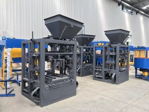 Máquina de fabricación de ladrillos huecos/máquina de fabricación de ladrillos de enclavamiento de cemento/máquina de bloques hecha en China - Product Image 4