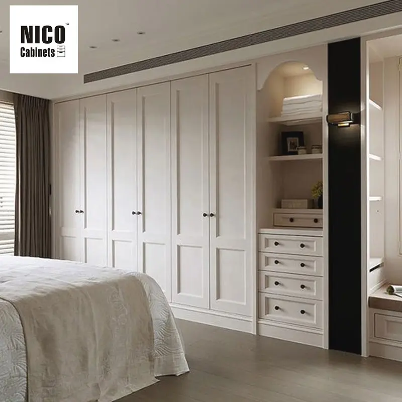 NICOCABINET تصميم جديد مخصص الأبيض خشب متين انزلاق الأبواب خزانة مع طاولة خلع الملابس
