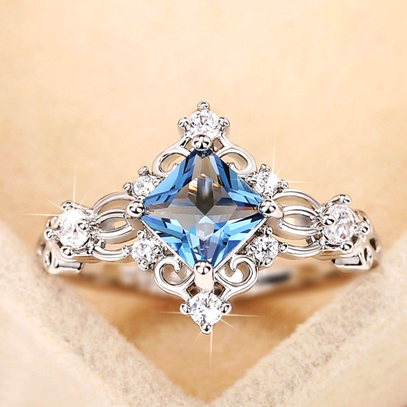 Q196 light blue