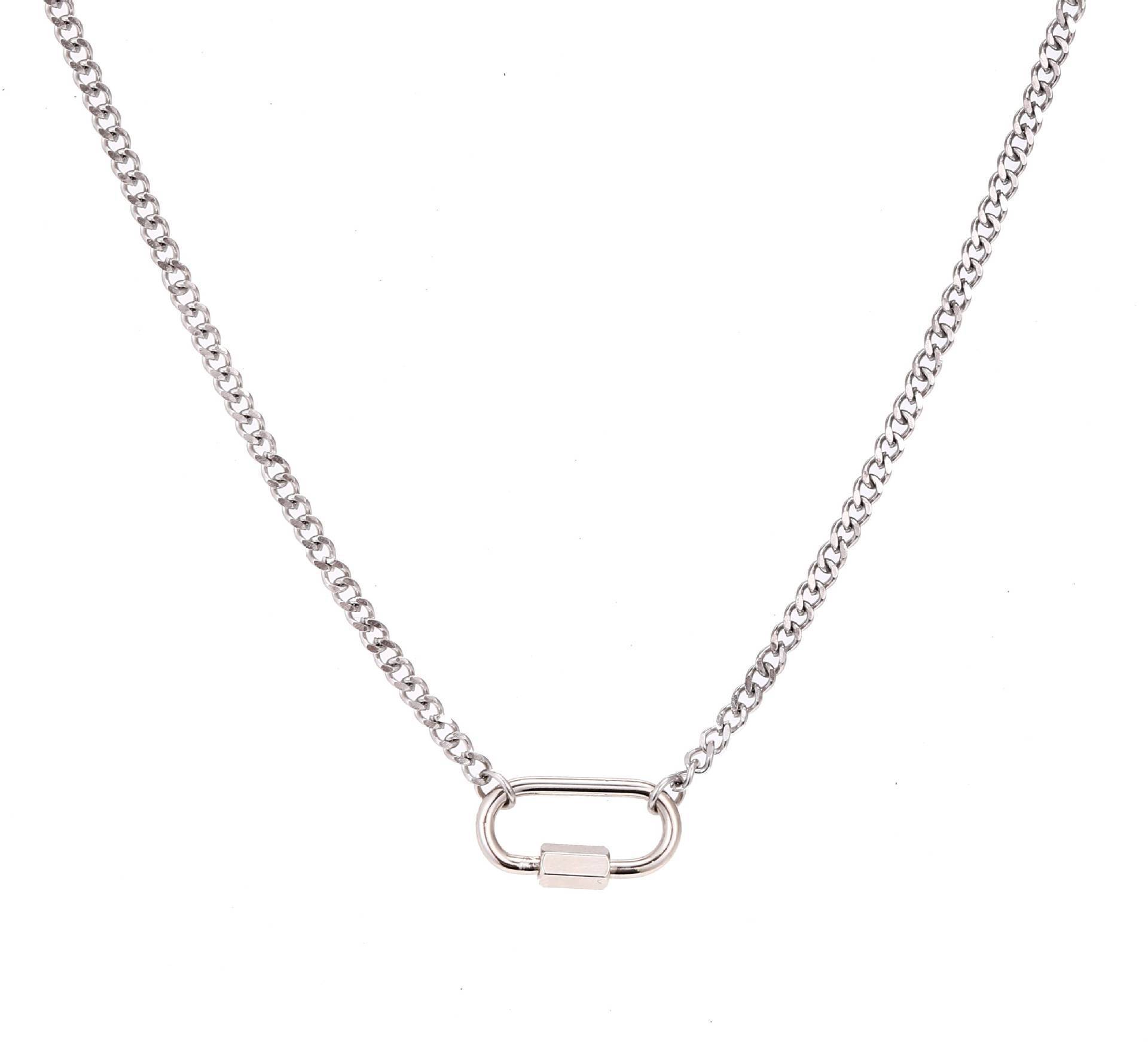 Clip doré, petite chaîne ovale à maillons, couleur acier.