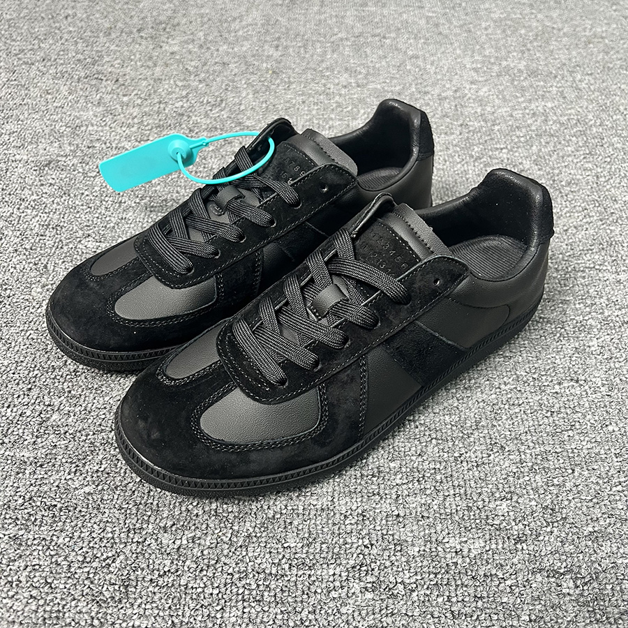 ALL BLACK