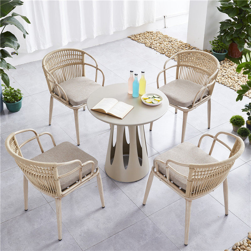 4 chairs-70 cm-eta hollowed-out round table