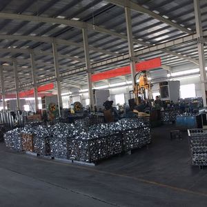 汽车汽车空气滤清器Oem 1109120U2210注塑机，用于调节汽车泡沫集尘盒
