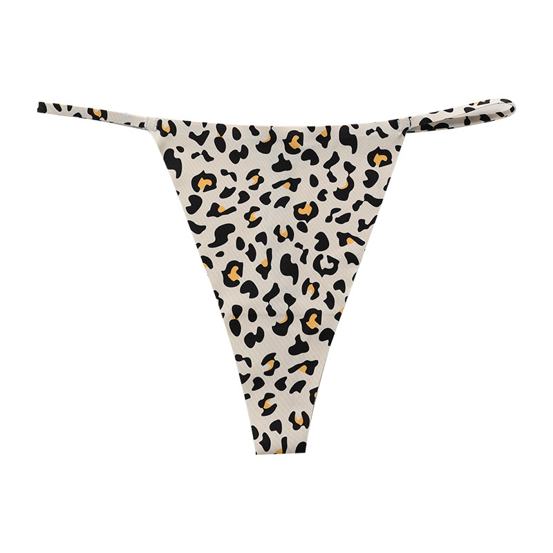 Leopardo blanchedalmond