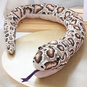 160cm di simulazione di pitone con stampa di rettili di serpente di peluche giocattoli di peluche bambola decorazione regali - Product Image 2