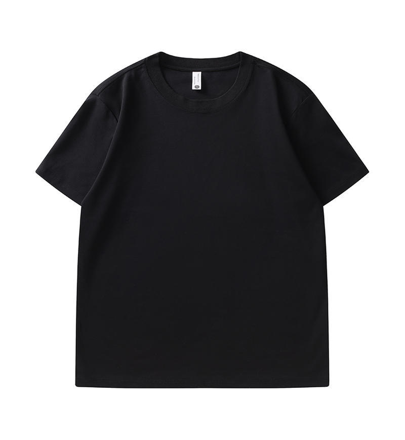 เสื้อยืดสีดำ