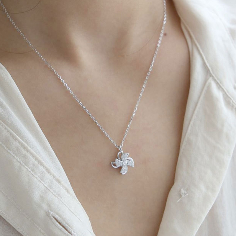 XL619 white gold
