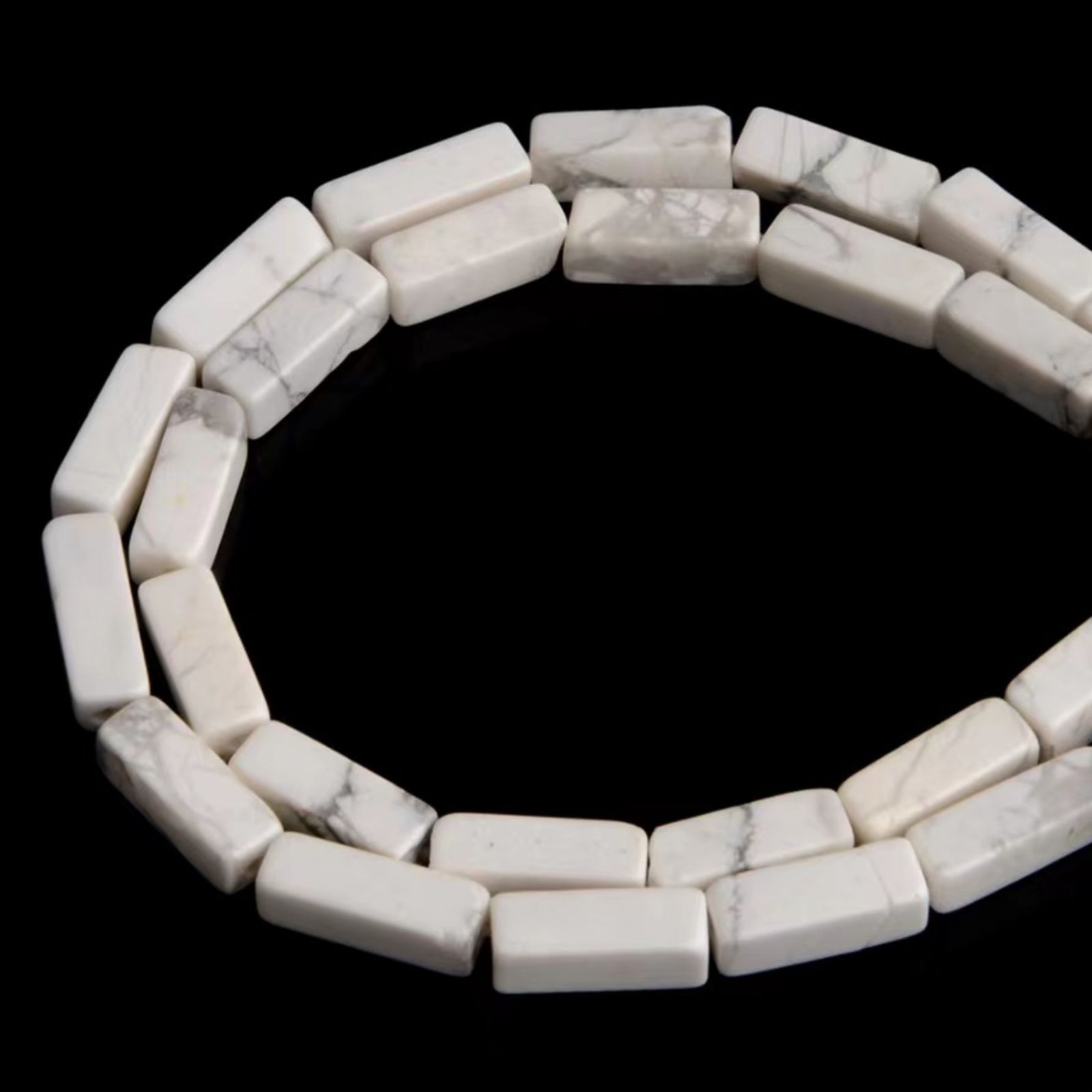 2-Howlite multi