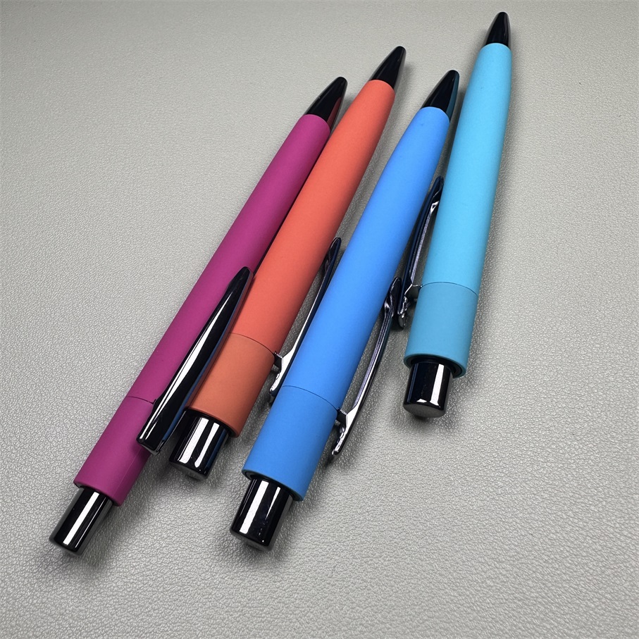 สีแดง