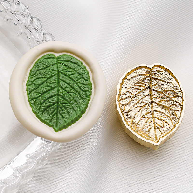 Feuilles de printemps (relief irrégulier 20,7x24,8mm)