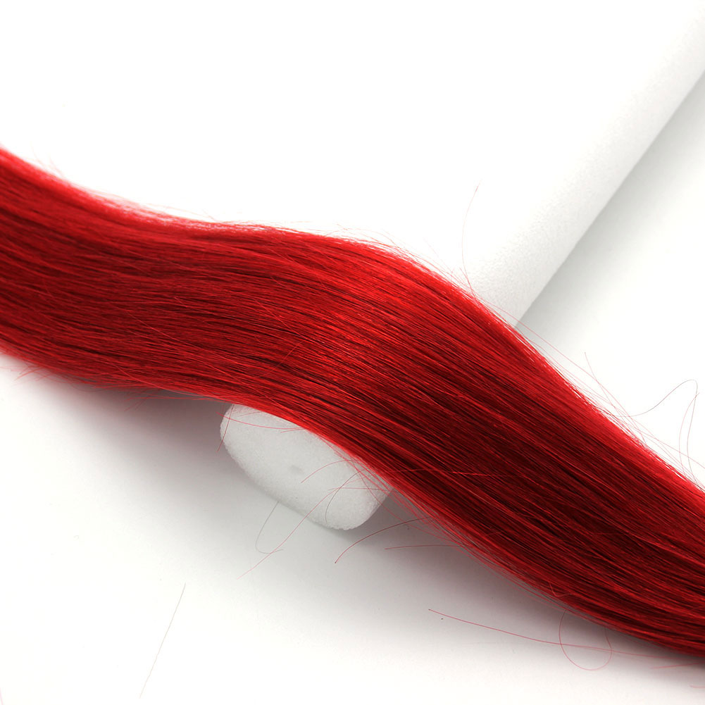 สีแดง
