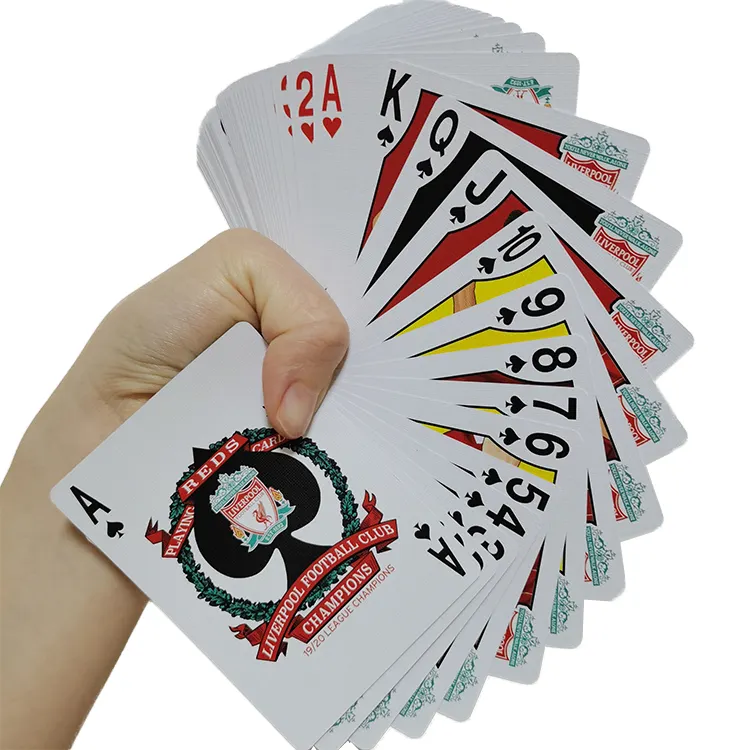 Hochwertige kunden spezifische Poker karten German Black Core FSC-Papier karten Hochwertiges Lackierspiel Tisch poker für Casino