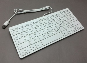 OEM Mini Delgado 78 Teclas Teclado con cable Ordenador portátil de escritorio Multifuncional USB Silencioso Teclado Usb Flexible Ruso - Product Image 4